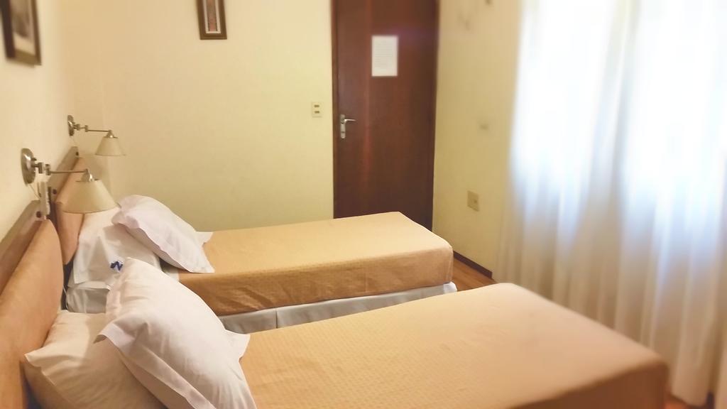 Hotel Mediterraneo Montevideo Luaran gambar